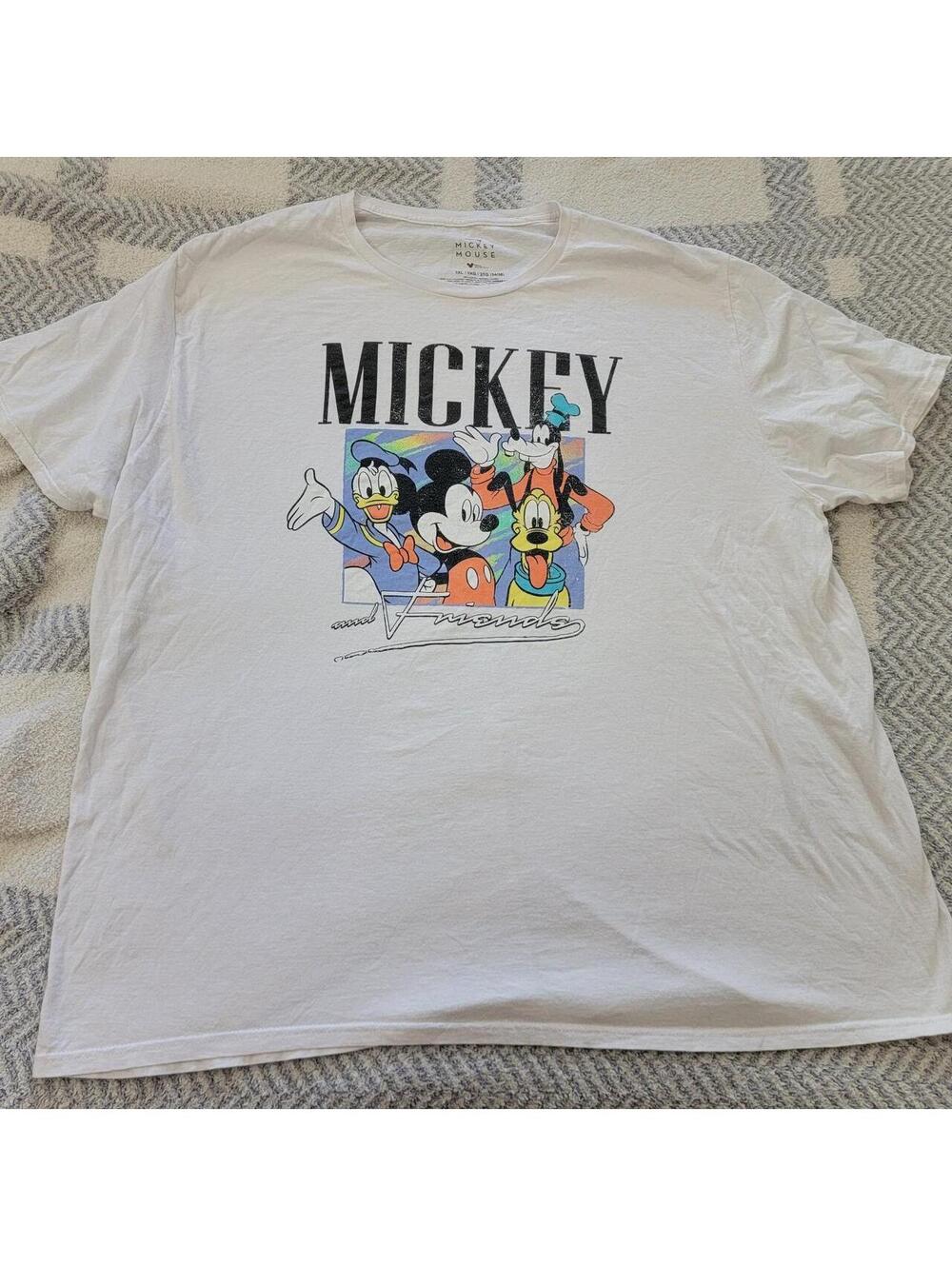 Disney Men's White Tshirt